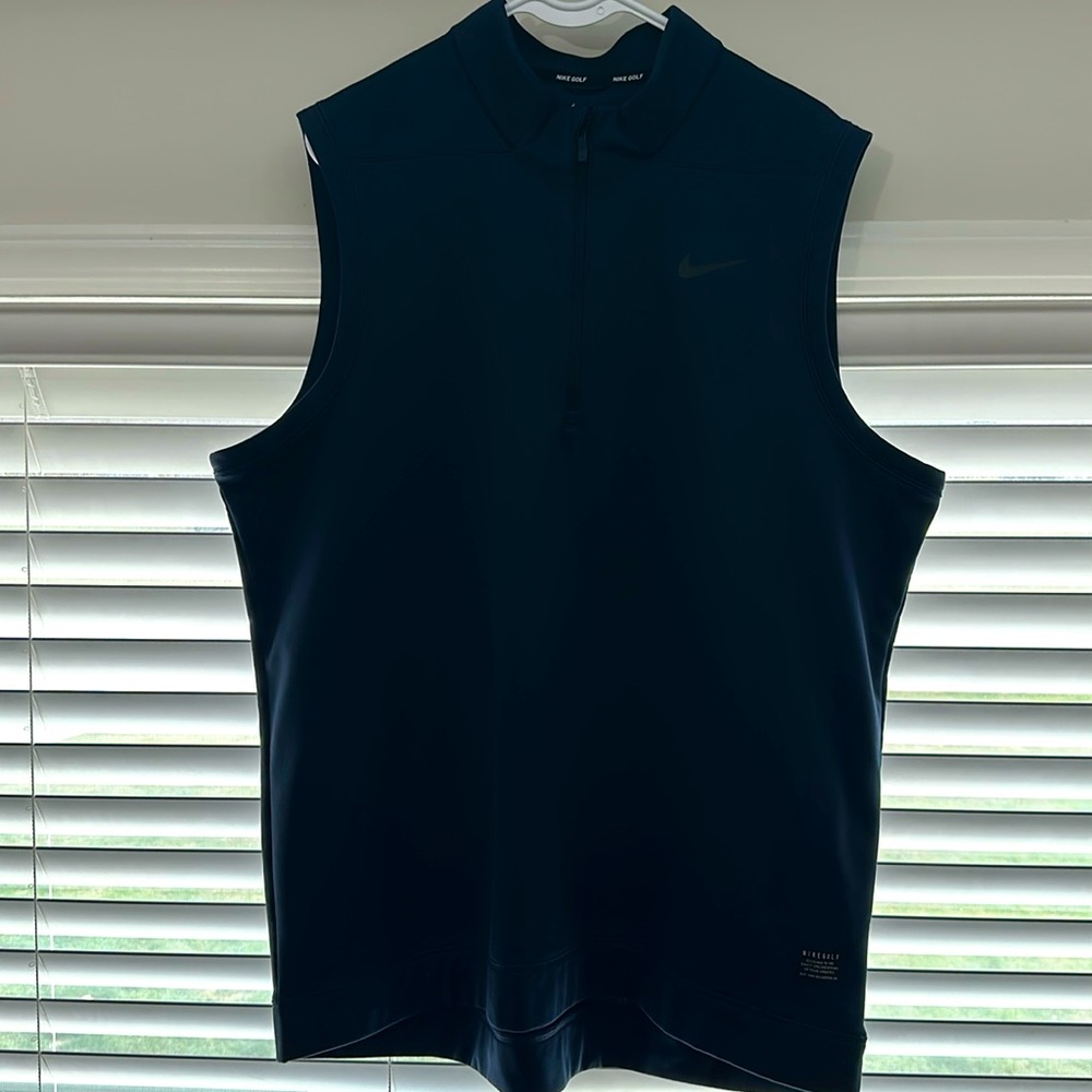 Nike 1/4 zip Golf Vest